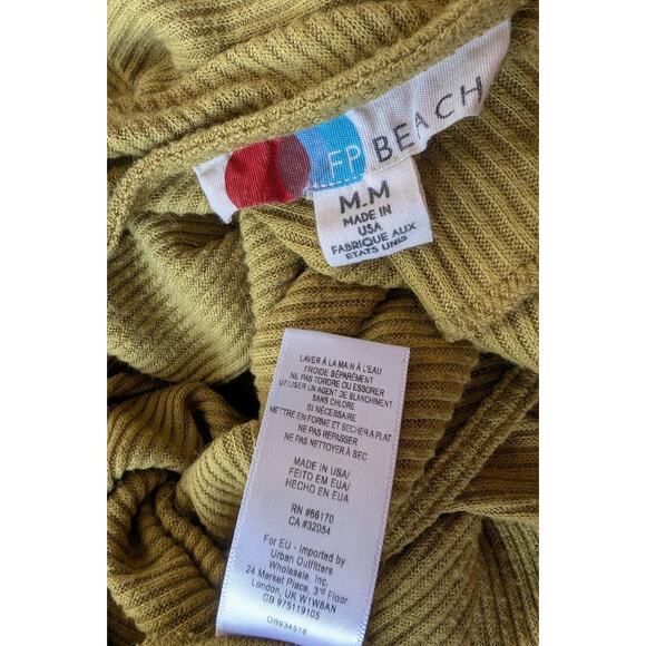 FP Beach Sweater Set Olive Skirt FREE PEOPLE Size Medium UO Ruffle Lagenlook Y2K - Picture 5 of 12